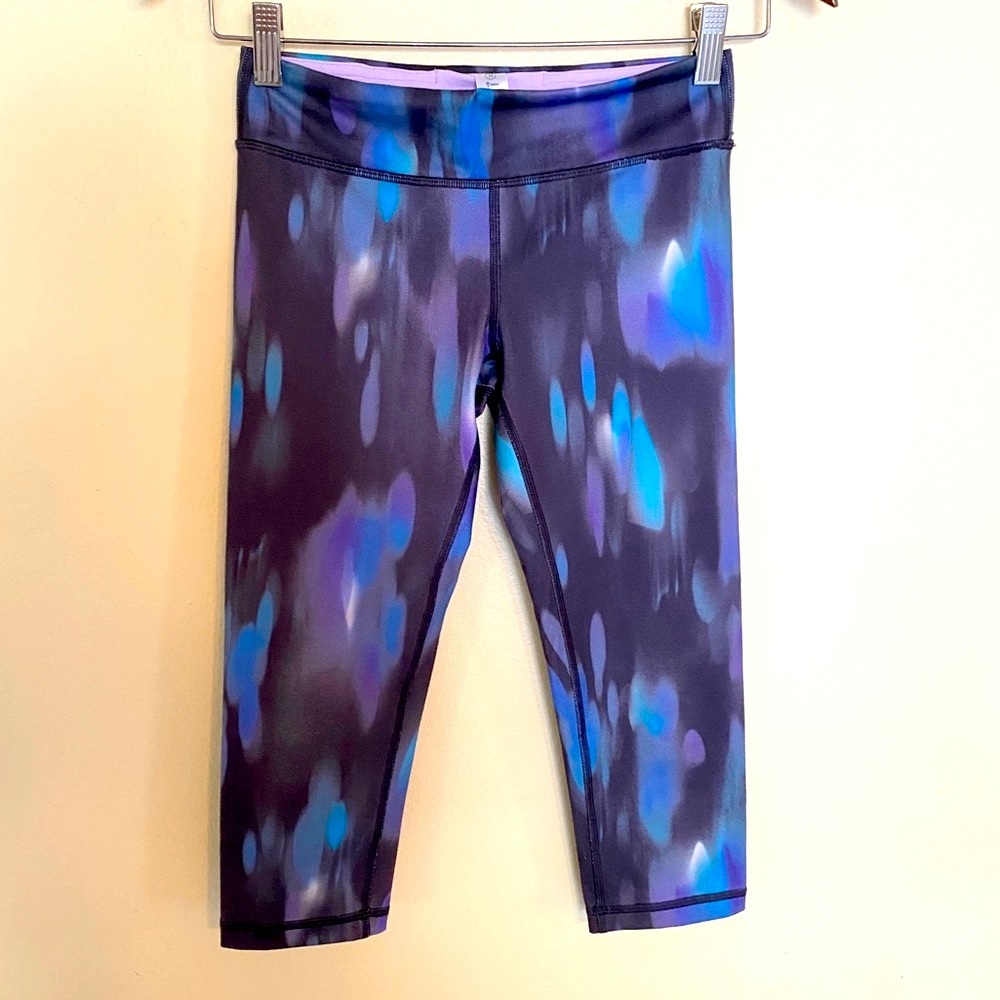 Lululemon Ivivva Crop Capri Active Leggings Space Tie Dye Black Purple Girls 12
